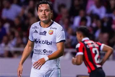 Jorge Arias explicó qué harán con el jugador mexicano Erick “Cubo” Torres 
