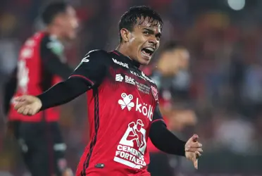 Aarón Suárez ha visto menos minutos de juego en el presente torneo