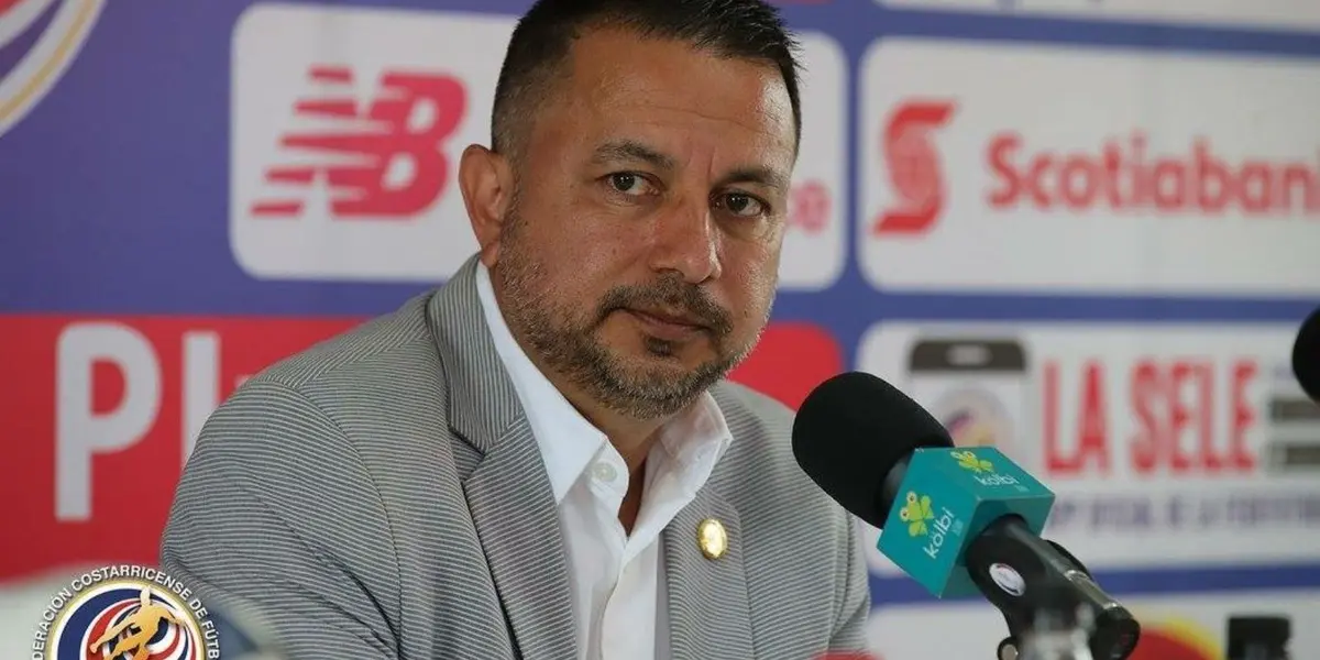 Afronta momentos complicados como Presidente y no dudo en mandarle un mensaje a sus críticos