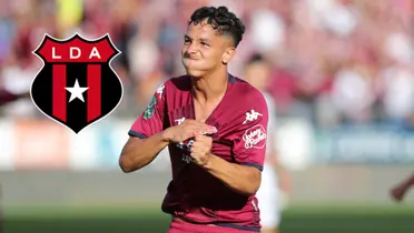 Al jugador hasta le dieron un regalo rojinegro