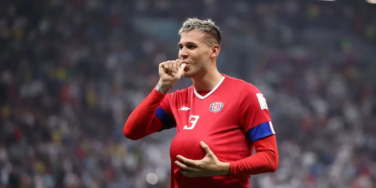 Al parecer son dos los equipos que persiguen a Juan Pablo Vargas.