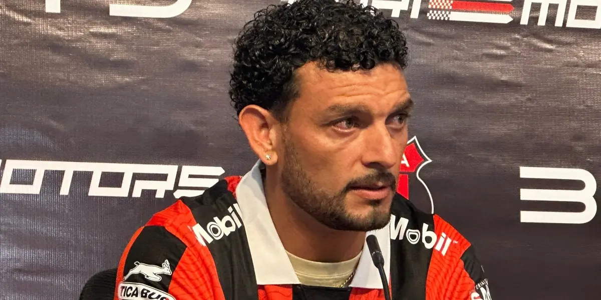 Alajuelense enfrenta a los Verdes de Belice este martes.