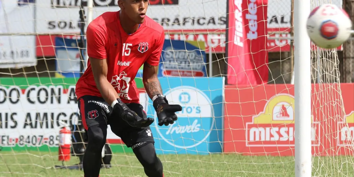 Arquero quería salir del equipo desde hace meses atrás