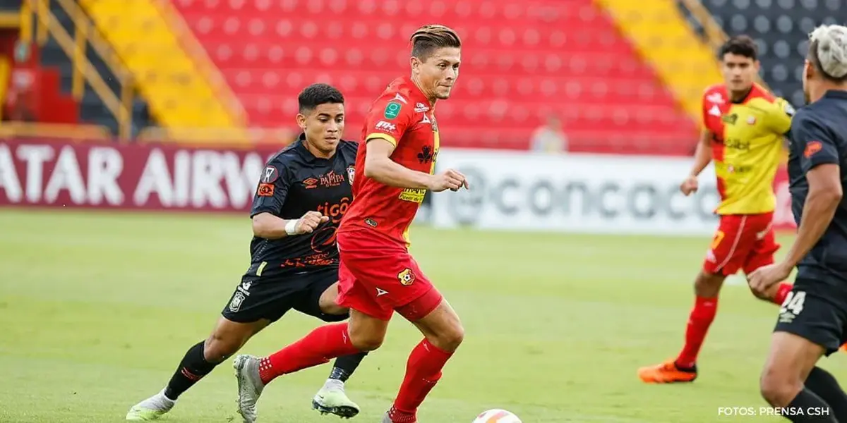 Capitán florense tiene claro lo que puede significar mantener al mexicano en el club