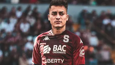 Carlos Barahona, de Cartaginés, vestido con la camiseta de Saprissa. Foto: ESPN.