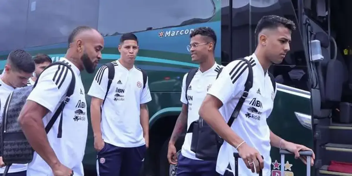 Combinado tico viajó con 14 jugadores a Estados Unidos