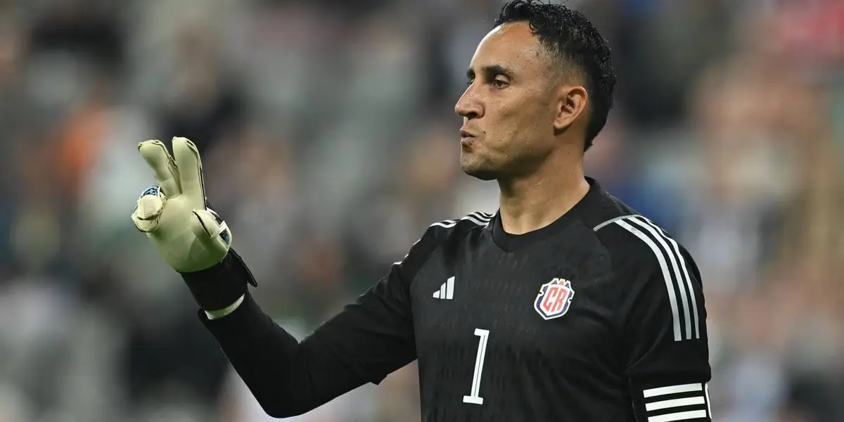 Comentaristas del canal dijeron que Navas vino a la Sele porque ocupa mostrarse a los equipos