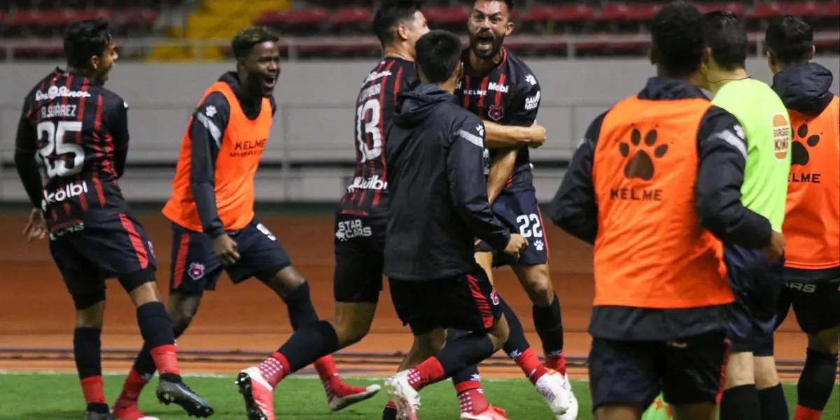 Compañeros del histórico capitán manudo hablaron sobre su salida