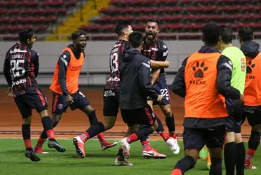 Compañeros del histórico capitán manudo hablaron sobre su salida