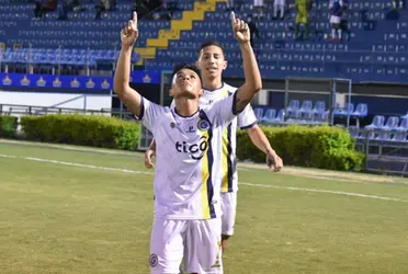 Crack juvenil cambia de equipo en la primera división