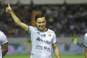 Delantero aún no ha sido sancionado por dopaje, pero tampoco debutó con el Team