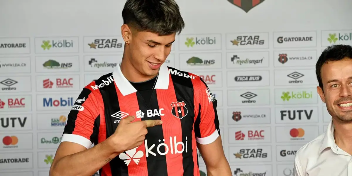 Delantero fue presentado este sábado en el Morera Soto y derrochó amor por el club