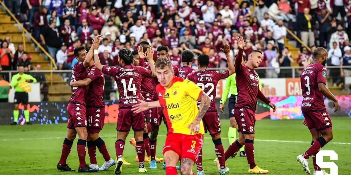 El central de los florenses fue muy claro en mostrar su disgusto con el arbitraje ante Saprissa.