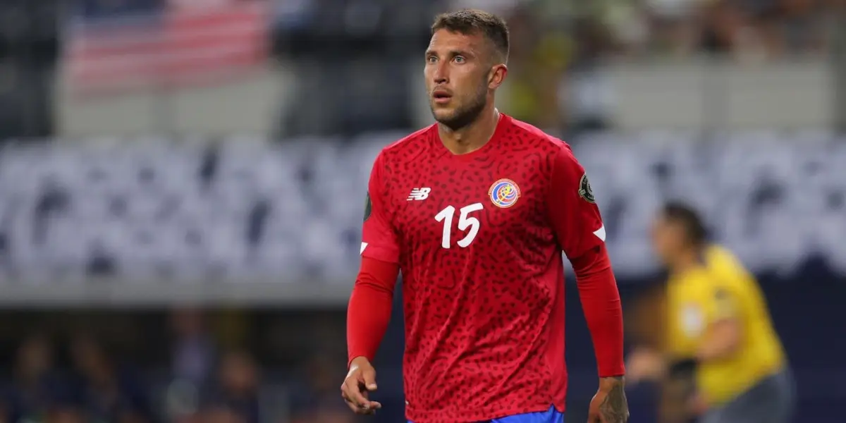 El defensor de la Selección de Costa Rica hace su análisis sobre el presente del equipo.
