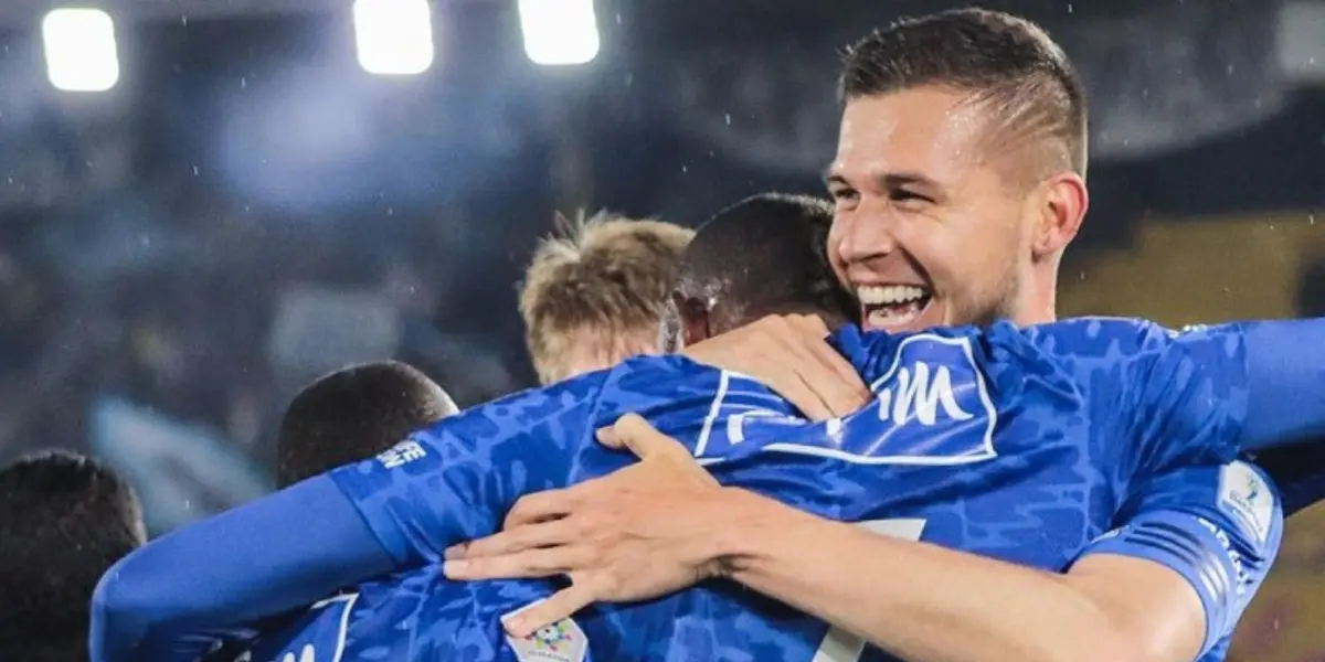 El defensor de la Selección de Costa Rica se incorporó de nueva cuenta a los trabajos del equipo.