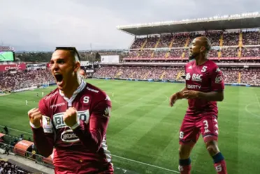 El defensor del Saprissa se fue expulsado por encararse con el árbitro.