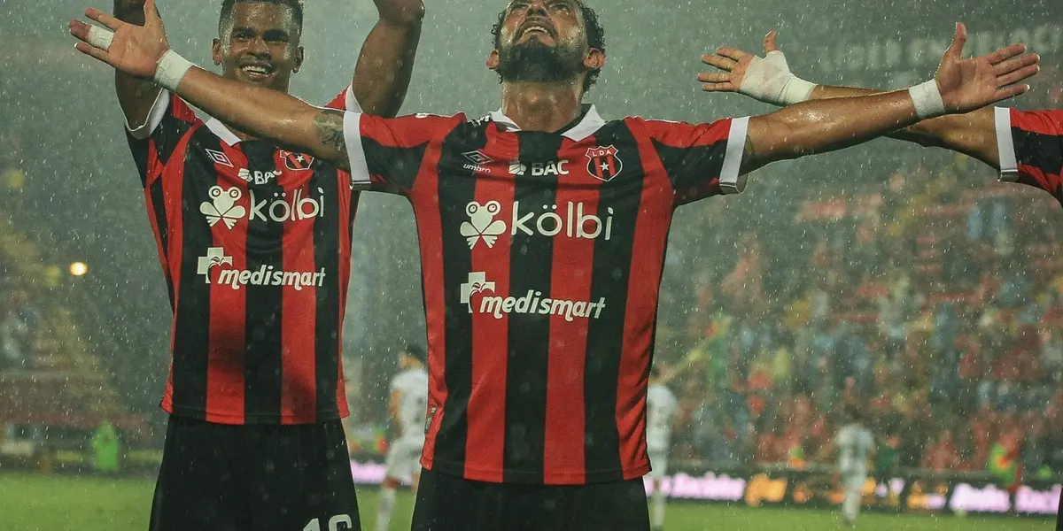 El dorsal 31 de Alajuelense sacó una raya para adelantar a La Liga contra Herediano