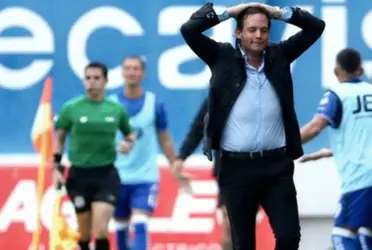 El entrenador fue expulsado por el juez central en el partido de Municipal Grecia