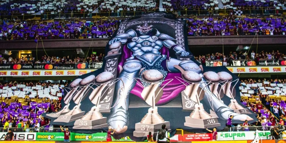 El equipo morado tiró de ingenio para celebrar la Recopa.