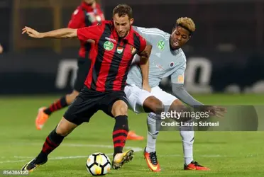 El espigado zaguero se unió a la Liga el pasado sábado