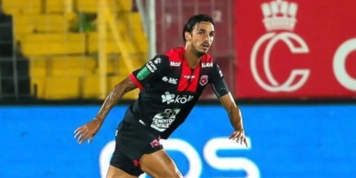 El ex capitán de Alajuelense demuestra su enorme faceta como persona.