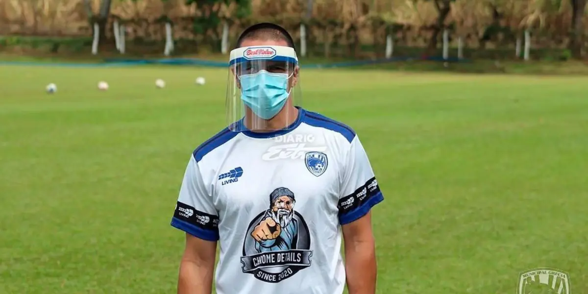 El ex técnico del equipo no se guardó nada contra las Panteras.