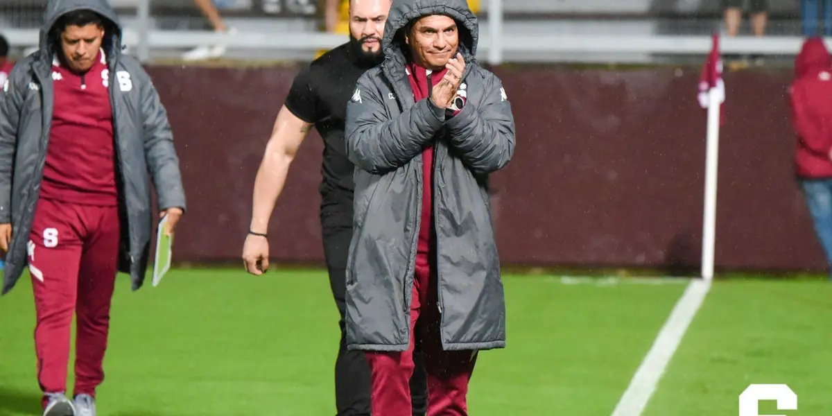 El hondureño no podrá estar en la final porque estará junto a su selección