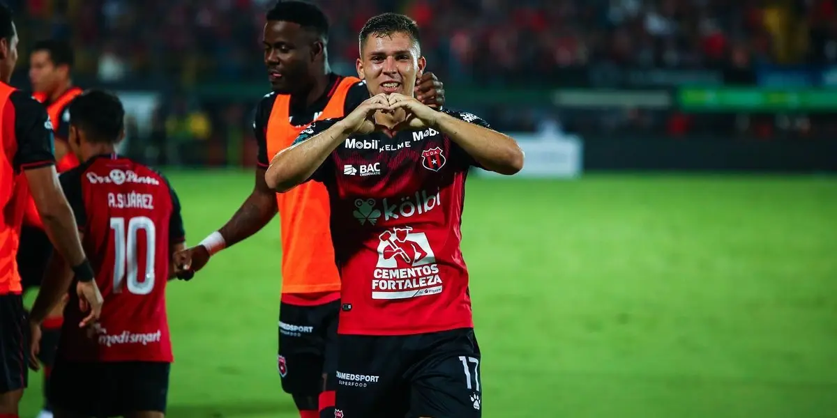 El joven atacante, vive una semana llena de emociones, que lo tiene con el corazón dividido, en unas horas podría ser papá y jugar un partido clave con la Selección Nacional