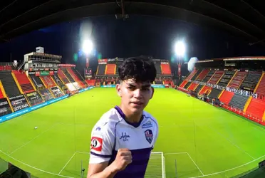 El salvadoreño llegó ya a Costa Rica para reportar con Alajuelense.