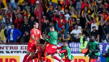 El Team se impuso 2 a 1 a los morados, que acumula tres partidos sin ganar en el Clausura 2024