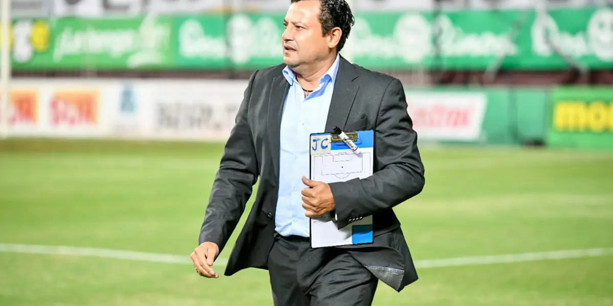 El técnico de Saprissa habría sido despedido por un acto grave de indisciplina