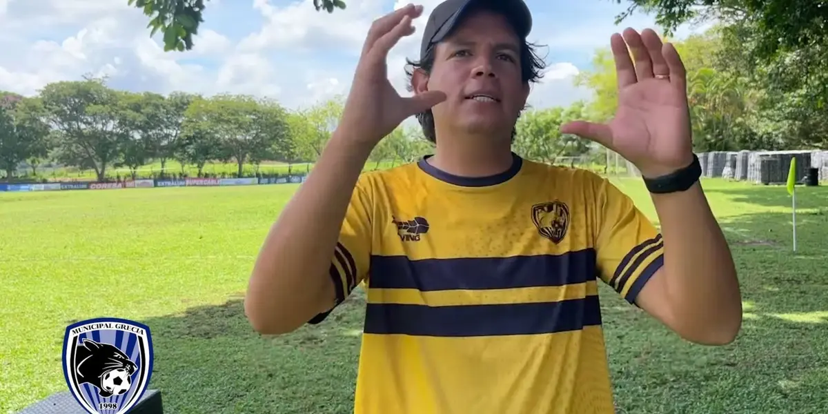 El técnico del equipo de Occidente responde de forma fuerte al ex timonel de las Panteras.