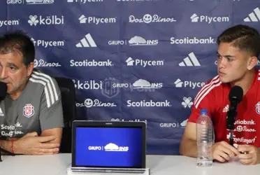 El técnico interino de La Sele explica los motivos para sacar a Brandon de su posición habitual.