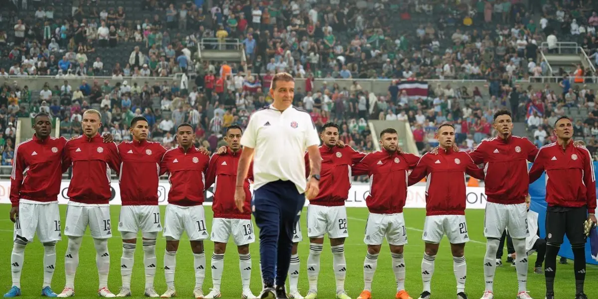 El timonel interino de la Selección de Costa Rica se refirió a la situación de Aarón Suárez.