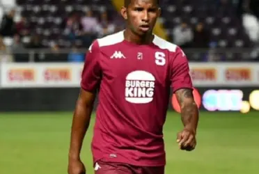 El zaguero central de Panamá acabó jugando como volante recuperador ante la Liga.