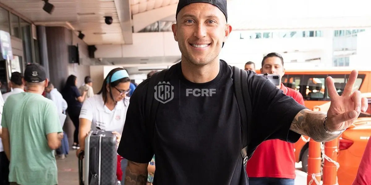 El zaguero del Konyaspor de Turquía ya está en el país para ponerse a las órdenes de La Sele