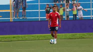 En cinco meses, el jugador superó un grave accidente de tránsito para volver a jugar fútbol