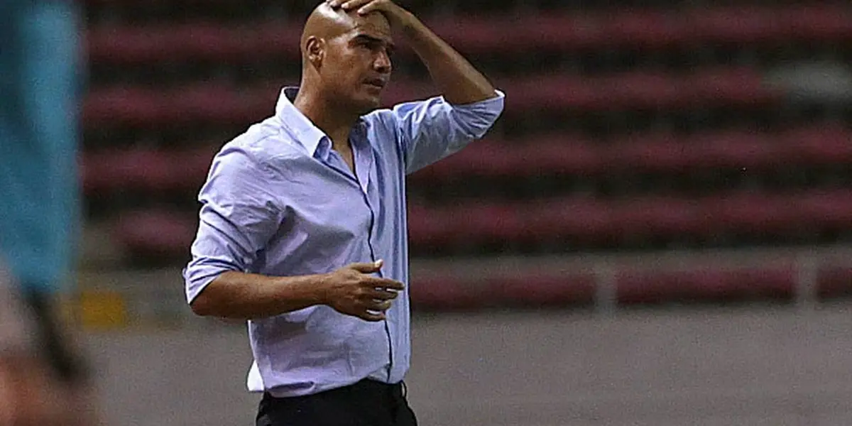 Entrenador recurrió a un discurso usado por muchos: perdimos, pero jugamos bien