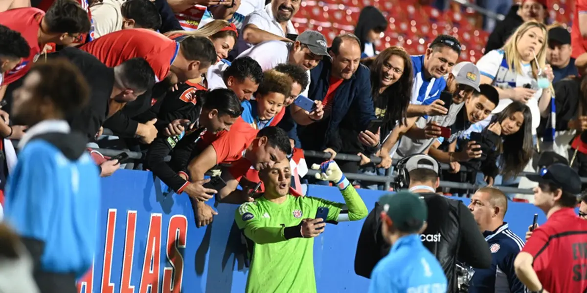 Equipo francés quiso quedar como los grandes y los aficionados no perdonaron