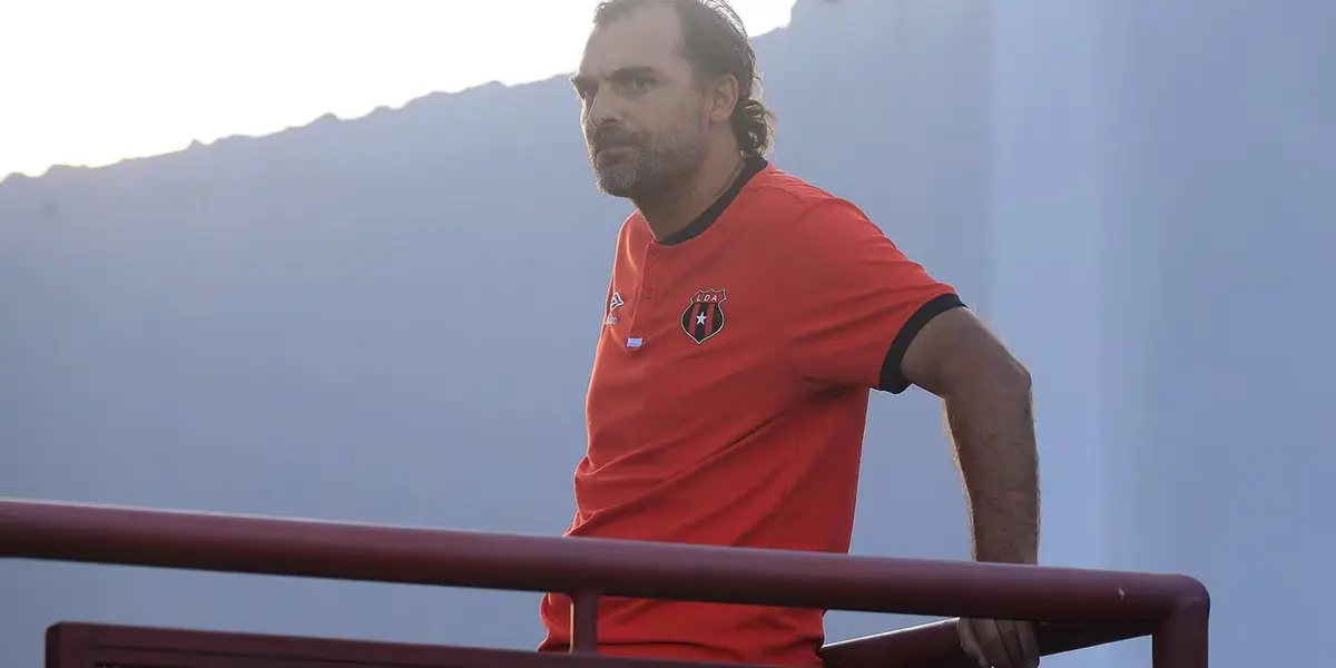 Estratega argentino fue despedido, por segunda vez, este jueves