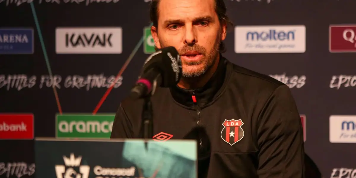 Estratega argentino ofreció disculpas por la paliza recibida