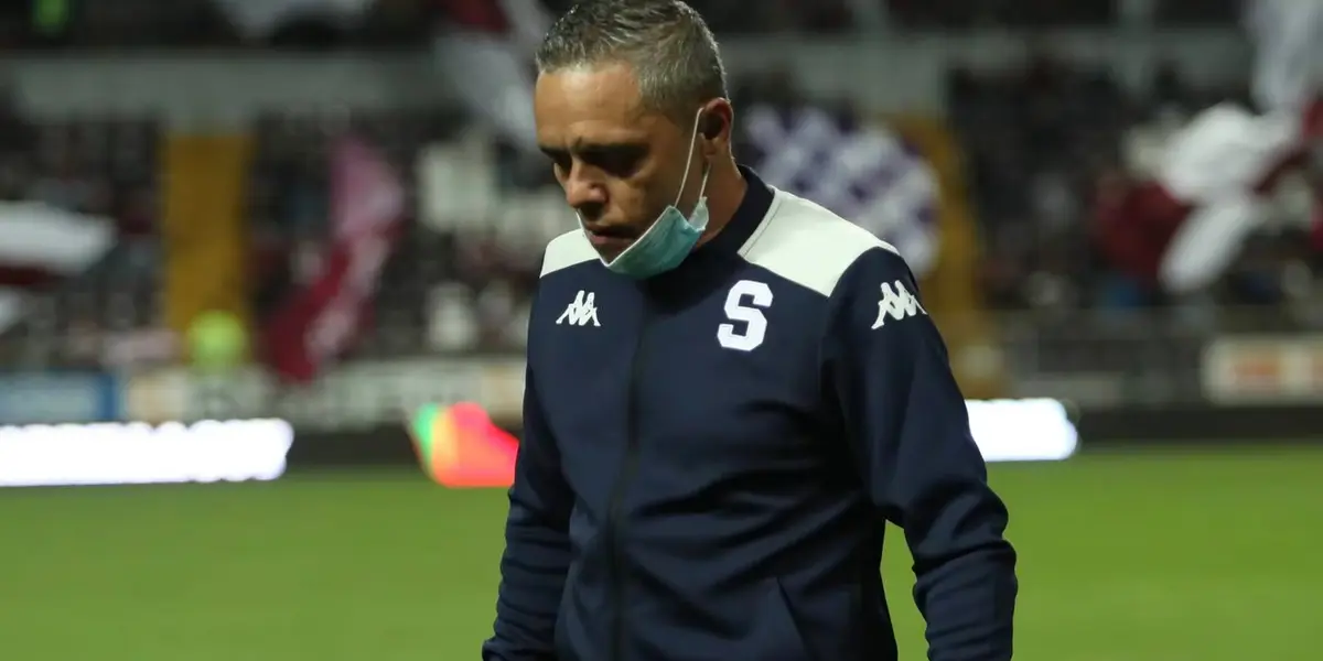 Estratega pasó de Santos al banquillo morado