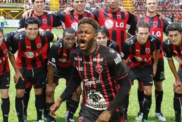 Freddy Góndola está lejos de su mejor versión en Alajuelense.