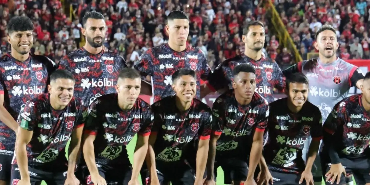 Fue uno de los últimos grandes ídolos del club por lo que es la voz autorizada para dar su punto de vista