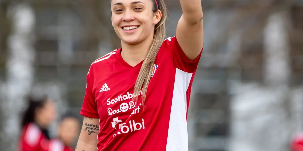 Grave lesión de la delantera costarricense pone en duda su futuro.