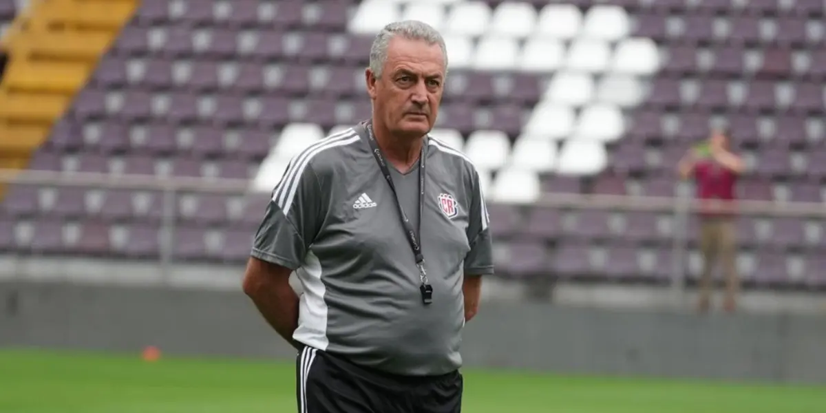 Gustavo Alfaro será el decimo entrenador en debutar en partido oficial con Costa Rica