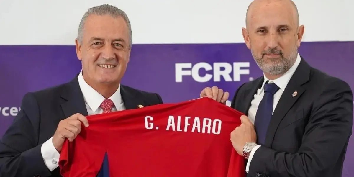 Gustavo Alfaro trajo a 5 asistentes para La Sele