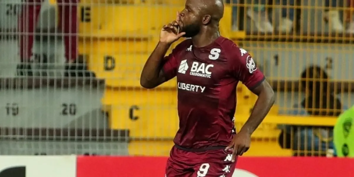 Javon East piensa en un nuevo objetivo con el Saprissa tras ganar el Apertura.