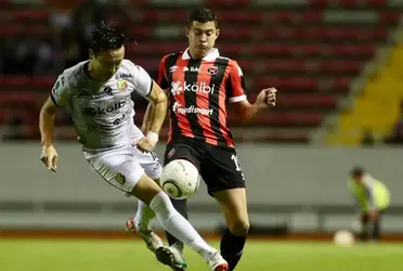 John Jairo Ruiz habló del golpe en el camerino del Herediano tras confirmarse el doping