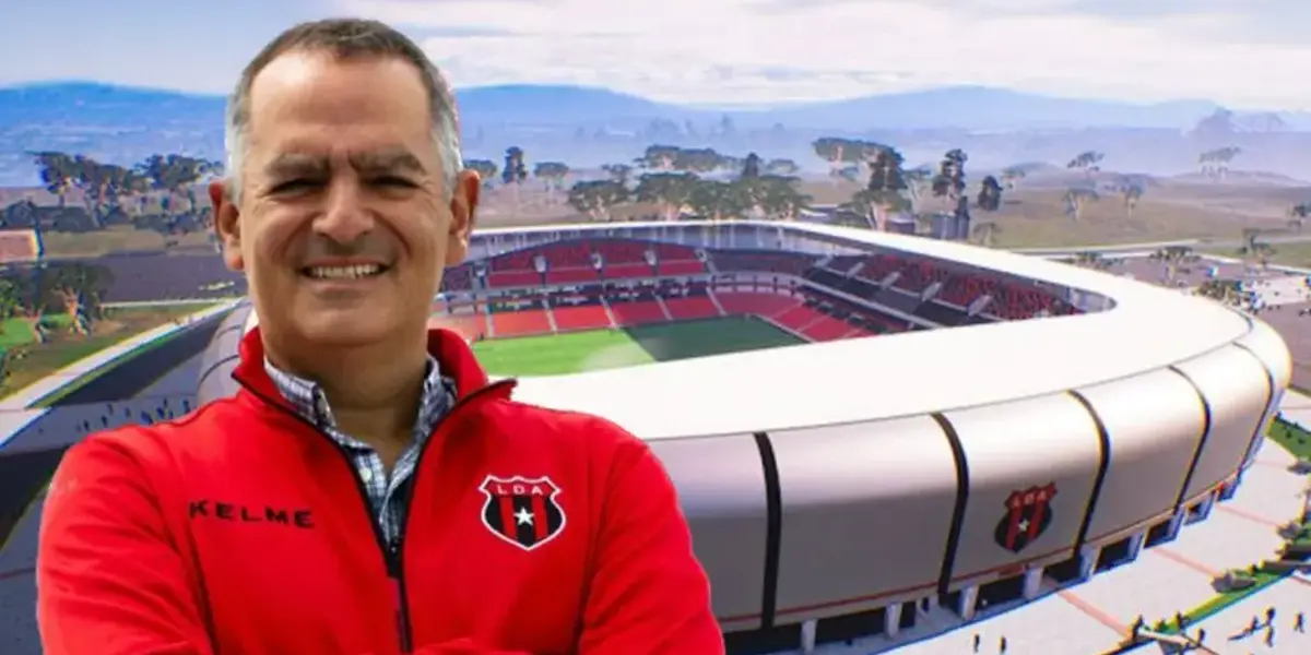 Joseph Joseph con el nuevo estadio de Alajuelense al fondo. Foto: La República.